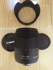 ★美品レベル★ Canon キヤノン EF-S 18-135mm F3.5-5.6 IS USM レンズフード付!