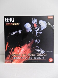 066Z705★【中古 美品】BANDAI/バンダイ Glow In The Dark 仮面ライダーファイズ アクセルフォーム