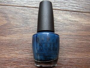 廃盤 ●新品　OPI● Z16　Ski teal we drop　　●スイスコレクション 　　ダークグリーンブルー　補償付き