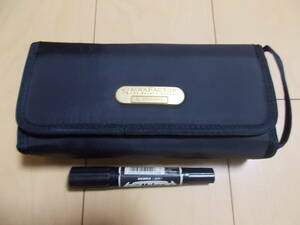 MAXFACTORポーチ★黒色★新品