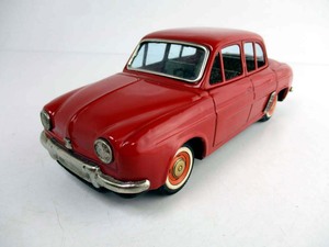 バンダイ 1960年代製　RENAULT DAUPHINE 完動美品　長さ約20cm