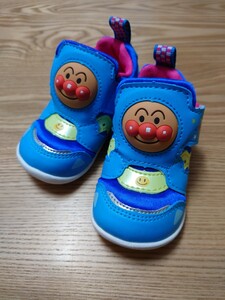 子供用　靴　スニーカー アンパンマン　12cm