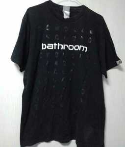 carhartt×bathroom コラボTシャツ