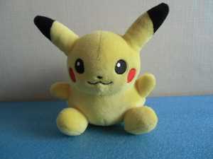 ポケモン　ポケットモンスター　ポケモンセンター　ドール　ぬいぐるみ　当時物　ピカチュウ　2011