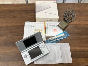 【E/H15157】任天堂 ニンテンドー DS Lite DSライト グロスシルバー 通電/動作確認済