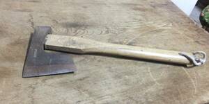 ▲て-511 鉈　斧　手斧　薪割り　中古　両刃　全長40cm刃渡り10cm重さ900g