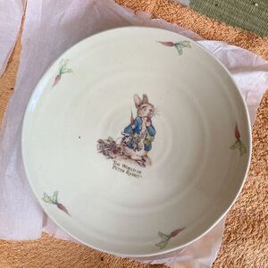 アンティーク？骨董品？theWorld ofPeter rabbit？陶器製？お皿？食器？洋食器？汚れありです。