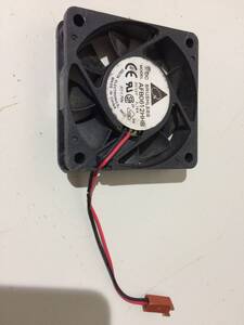 中古品 DELTA ELECTRONICS AFB0612HHB DC12V 0.18A 6cm 動作確認済 現状品①