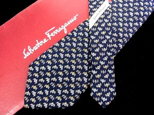 ♪今週の特売980円～♪3100♪良品【FERRAGAMO】フェラガモ【車 レーシングカー 乗り物 柄】ネクタイ♪