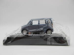 1/42 スズキ ワゴンR RR レイクブルーメタリック　 台座付き　非売品 ディーラー特注品 ミニカー　カラーサンプル