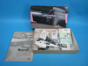 未使用　ウェーブ　1/24 F1 ティレル020B　1992年　日本GP　プラモデル　TYRRELL　現状品　クラフトシート梱包（GTEE3