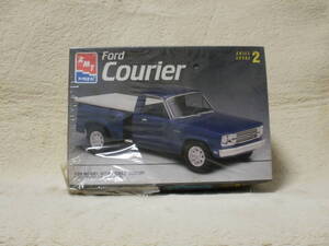 ＡＭＴ１/２５　Ford Courier