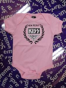 【新品 送料無料】 KISS ロンパース 44 出産祝い ROCK ロック　6-12Mサイズ 70 80 BABY服　ベビー服