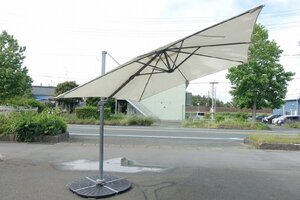 静岡県発　245㎝角　折畳み　ガーデンパラソル　360度回転　中古　業務用　アウトドア　日除け　大型　屋外用　送料別途ご連絡