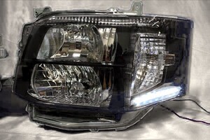 200 ハイエース 3型 標準 HID D4C バラスト キット ホワイト LEDライン オートレベライザー キセノン ブラック ヘッドライト 左右セット