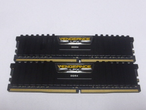 メモリ デスクトップパソコン用 Corsair DDR4-2666 PC4-21300 8GBx2枚 合計16GB 起動確認済みです CMK16GX4M2A2666C16