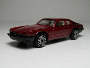 Jaguar ジャガー XJ-S 1981 V12 絶版 Maisuto製 希少 1/64 位 WRD ワインレッドxブラックライン 美品 英国 GB ブリティシュUK 良品