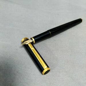 ▲　5/24　262338　PILOT　万年筆　14K-585　　ブラック×ゴールド　筆記用具　パイロット