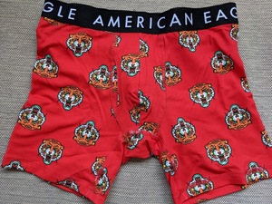 * 1点のみ * AE アメリカンイーグル ボクサーブリーフ トランクス AEO 6" Classic Boxer Brief S / Red *