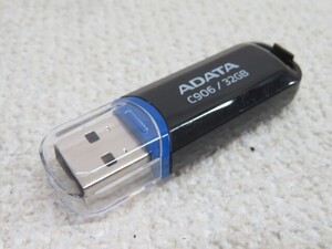 32GB★ADATA C906 USBフラッシュドライブ エイデータ PC用品 キャップ付き USED 13780①★！！