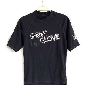 BODY GLOVE ハイネック ラッシュガード 黒 ジュニアM UVP50 半袖 水着 ロゴプリント 速乾 サーフィン 海 プール ボディグローブ D432