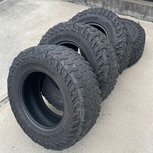 ヨコハマ　ジオランダーM/T 285/70R17 