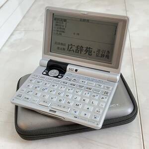 [動作品] Seiko/セイコー SII IC DICTIONARY 電子辞書 SR-M7000 コンパクト 収納ケース付属 16コンテンツ 英語充実