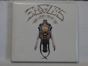 ＜美品＞　イーグルス　EAGLES　　/　　THE VERY BEST OF EAGLES　（紙デジパック　CD2枚組) 　　輸入盤