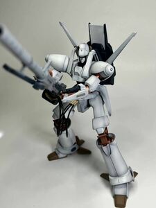 ＨＧ 1/144 エルガイム塗装済完成品 重戦機エルガイムジャンク品　バンダイ　プラモデル