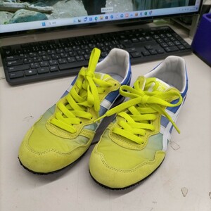 Onitsuka Tiger スポーツシューズ　23.5cm