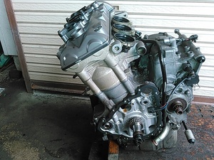 トライアンフ　デイトナ675R　Triumph Daytona675　エンジン本体　実働車（転倒車両）外し　積み替えや部品取りに！