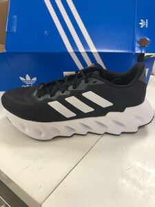 ■新品★26cm★長渕剛愛用シューズ★ADIDAS SWITCH RUN M★メンズシューズ★アディダス スイッチ ラン★ランニング★ブラック×ホワイト ■