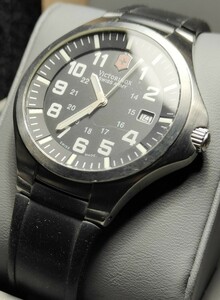 送料無料 VICTORINOX SWISS ARMY Black Base Camp ビクトリノックス　腕時計　セイコー クロノグラフ デイト　ルミノックス12000