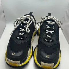 【雷市場（ポンジャン）商品韓国直送】 42 サイズ/ 275 BALENCIAGA(バレンシアガ) トリプル s ブラックイエロー