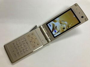 AF055 docomo F-02A ゴールド