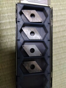 サンドビック　センバン　CBN 4個　DNGA150408EA 7014　SANDVIK　在庫