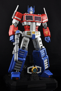 トランスフォーマー ULTIMETAL UM-01 OPTIMUS PRIME オプティマスプライム コンボイ ACTIONTOYS アートストーム タカラトミー 解体匠機風 