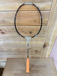 ■YONEX/ヨネックス VOLTRIC80 E-tune ボルトリック 4UG5 バドミントンラケット