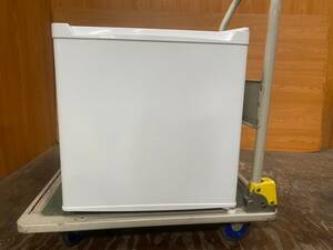 ★a-50　1ドア 冷蔵庫 46L 両開き 小型 アイリスオーヤマ PRC-B051D-W 20年製 製氷室付き家電 キッチン