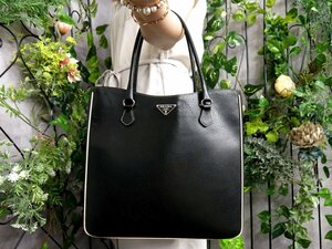 ●超美品●PRADA プラダ●三角ロゴプレート●ピッグスキン レザー 本革●トート バッグ●黒 オフホワイト●SV金具●B5 収納●Js47119