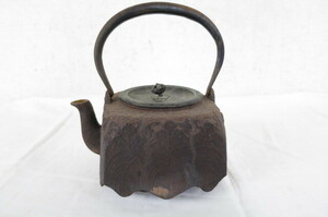 ② 鉄瓶 古鉄瓶 龍文堂 煎茶道具 総重量約1776g 口径約8.5cm 9705246011