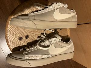 美品　ナイキ NIKE SB ZOOM BLAZER Low QS FPAR WTAPS タン