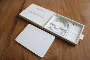 [現行モデル] Apple Magic Trackpad 3（Multi-Touch対応）White Wireless Model A1535 MK2D3ZA/A トラックパッド 3 ホワイト ①