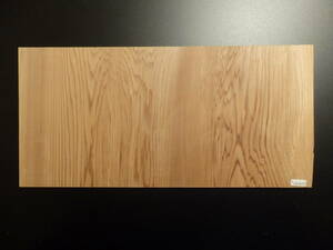 b0101447●約39cm×18.7cm×7mm 杉●端材☆無垢板１枚板 木材 板 DIY 板材 天板 棚板 テーブル 看板 花台など種類豊富！