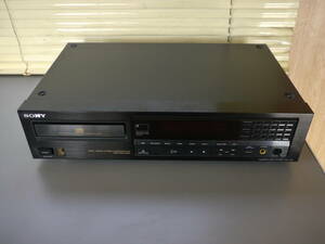 SONY　COMPACT DISC PLAYER　CDP-790　CDプレーヤー　MADE IN JAPAN 日本製　動作確認済