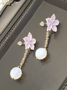 ★ハンドメイド ピアス　A８６３　※金具は変更出来ません。ピアスのみです※　花　スワロフスキー　多面カット　オブシディアンオパール★