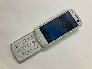 AE900 docomo F-06B ホワイト ジャンク