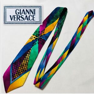 ■美品■GIANNI VERSACE ジャンニヴェルサーチ　ネクタイ　スカーフ風　結晶　シャドー　シルク100% イタリア製　マルチカラー　ビジネス