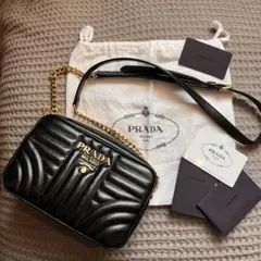 美品　PRADA ダイアグラムクロスボディ　NERO