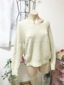 レディスFreeサイズ：アーバンリサーチ【UR】ふわふわVVタップリニット/ELASTIC KNIT・セーター 定価：4,900